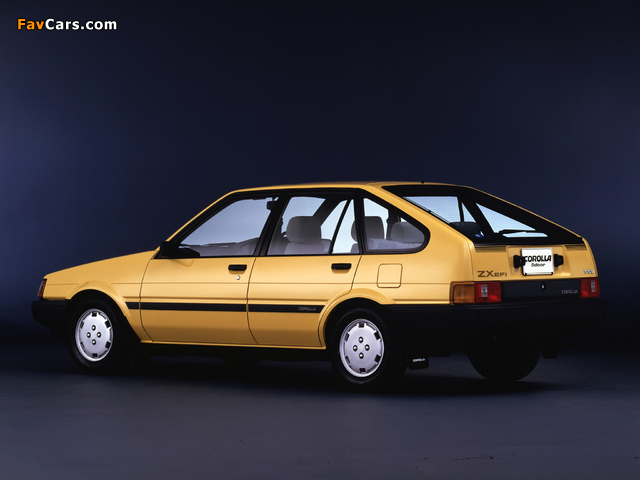 Pictures of Toyota Corolla 5-door ZX (AE80/AE81) 1983–85 (640 x 480)