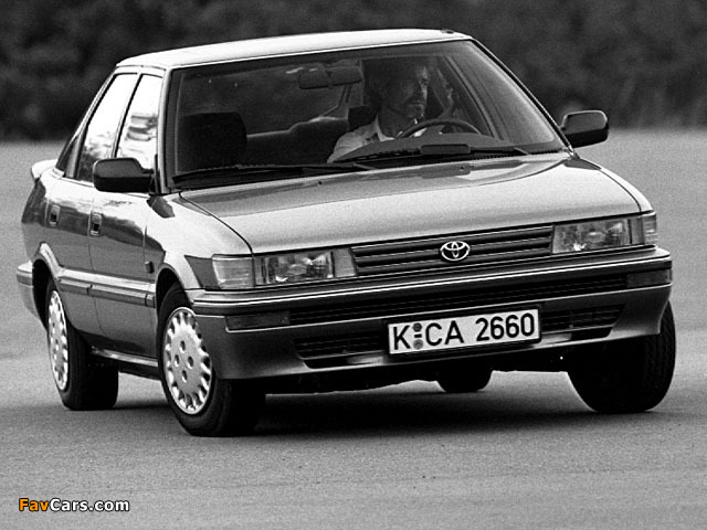 Pictures of Toyota Corolla Liftback 1987–91 (640 x 480)