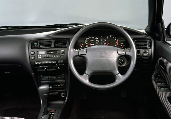 Pictures of Toyota Corolla Touring Wagon JP-spec 1992–97