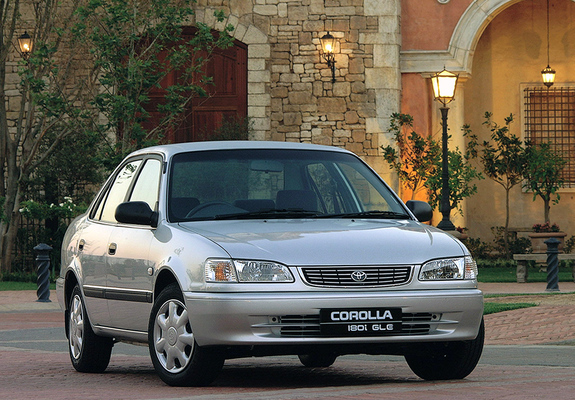 Pictures of Toyota Corolla GLE Sedan ZA-spec 1995–2000