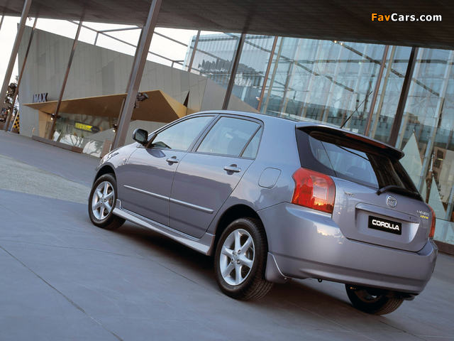 Pictures of Toyota Corolla Levin 5-door 2001–04 (640 x 480)