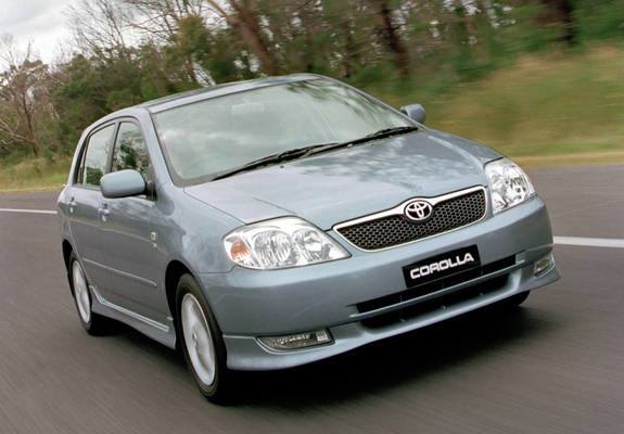 Pictures of Toyota Corolla Levin 5-door 2001–04