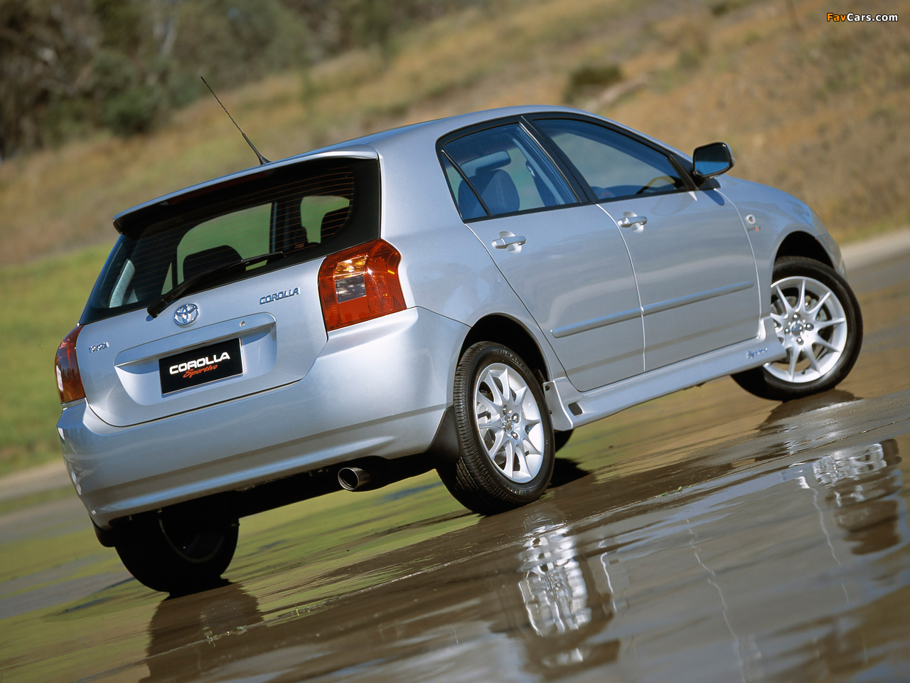 Pictures of Toyota Corolla Sportivo 5-door 2003–04 (1280 x 960)