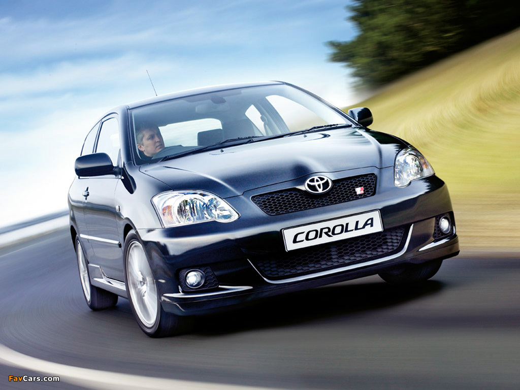 Pictures of Toyota Corolla T-Sport 3-door UK-spec 2004–07 (1024 x 768)