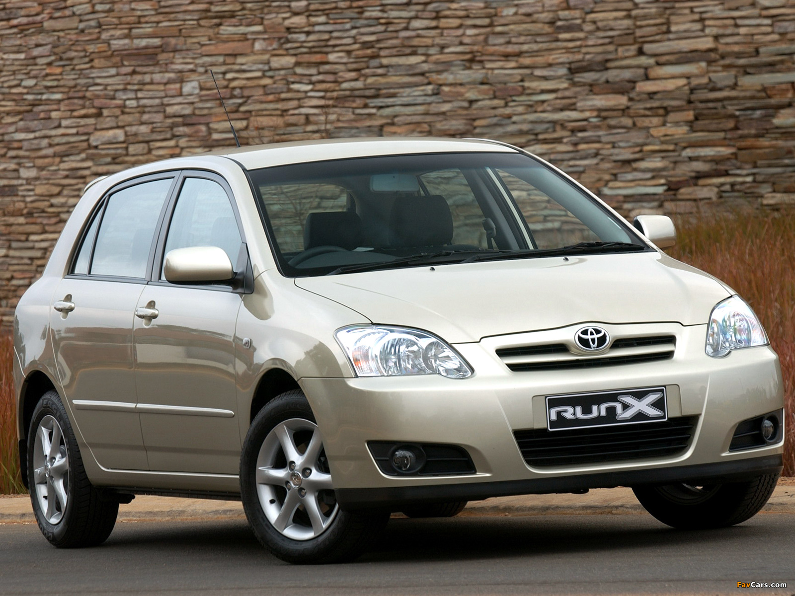 Pictures of Toyota Corolla RunX ZA-spec 2004–06 (1600 x 1200)