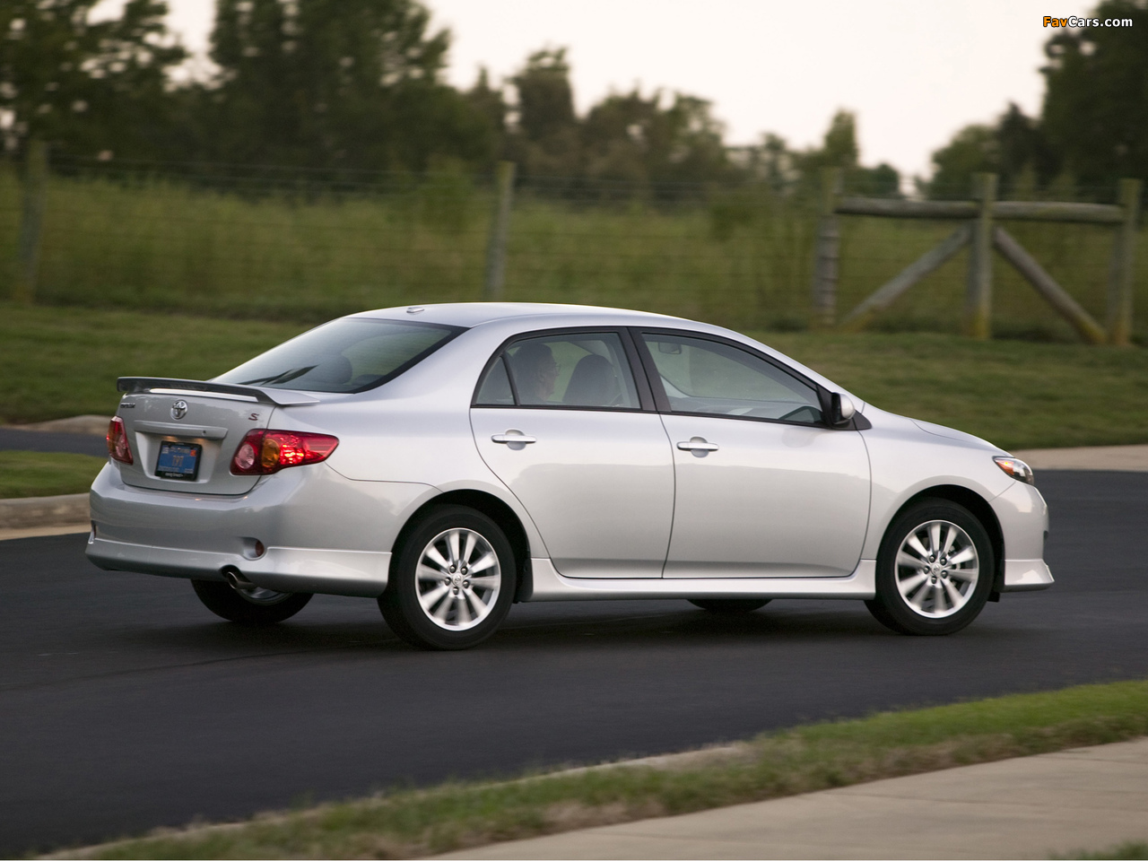 Pictures of Toyota Corolla S US-spec 2008–10 (1280 x 960)