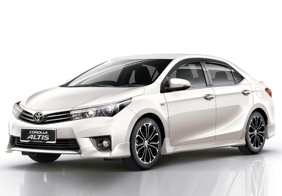Pictures of Toyota Corolla Altis 2013