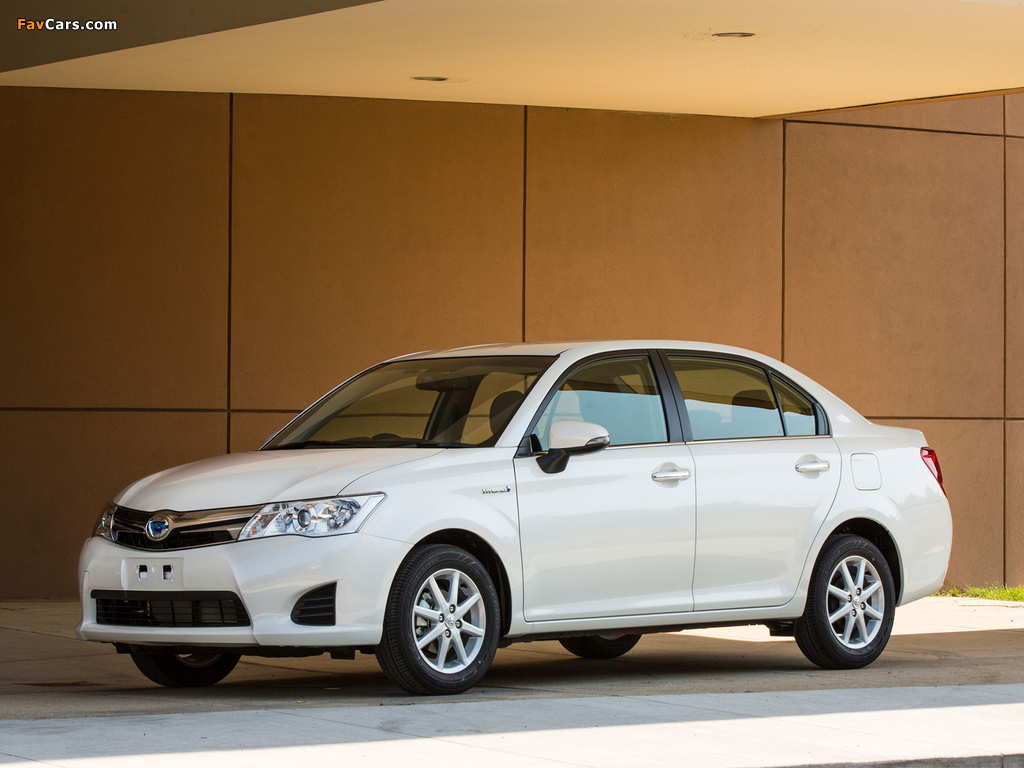 Pictures of Toyota Corolla Axio Hybrid G 2013 (1024 x 768)