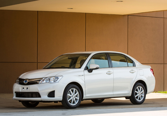 Pictures of Toyota Corolla Axio Hybrid G 2013
