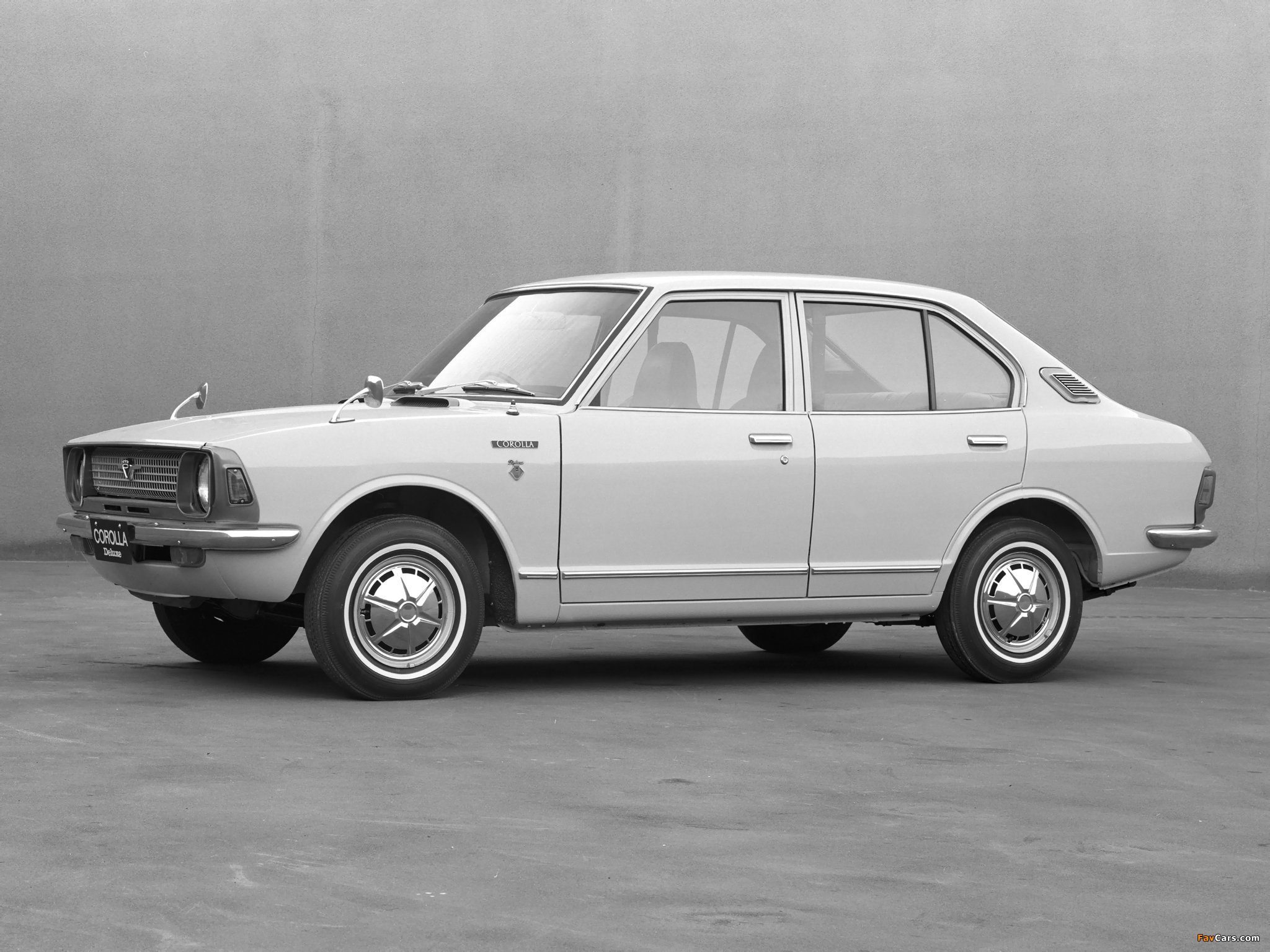 Toyota Corolla 4-door Sedan (KE20) 1970–74 wallpapers (2048 x 1536)
