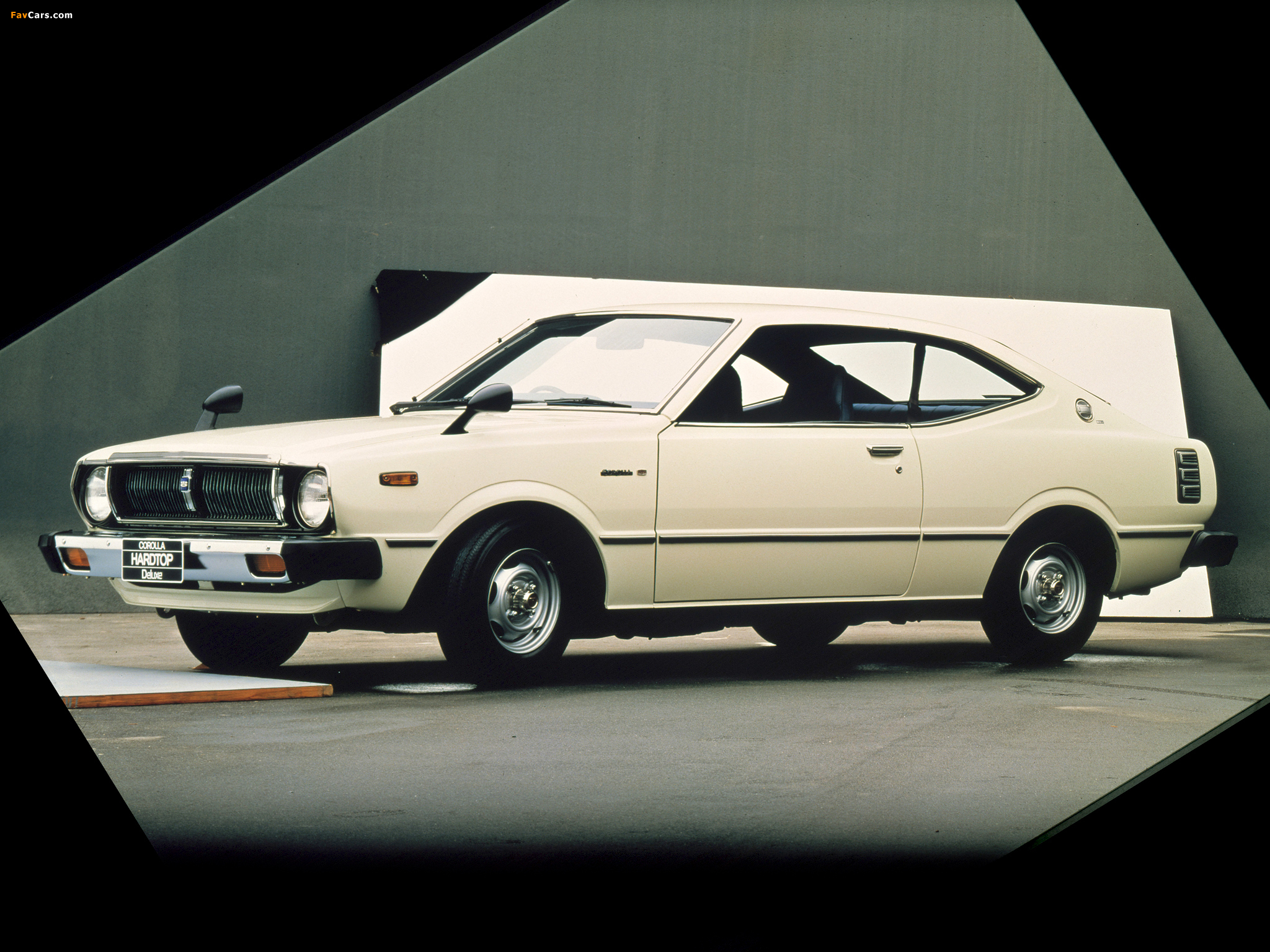 Toyota Corolla Hardtop Coupe (E37) 1974–79 photos (2048 x 1536)