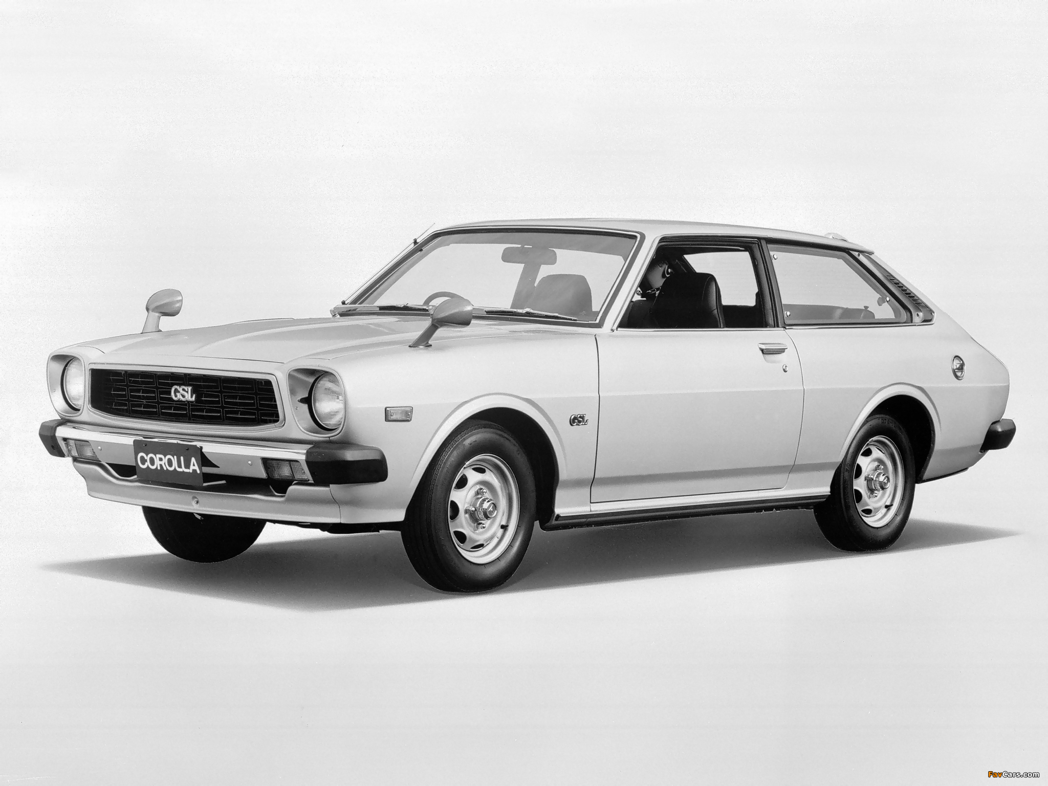 Toyota Corolla Liftback (E55) 1976–79 photos (2048 x 1536)