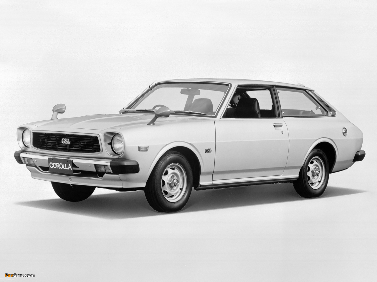 Toyota Corolla Liftback (E55) 1976–79 photos (1280 x 960)