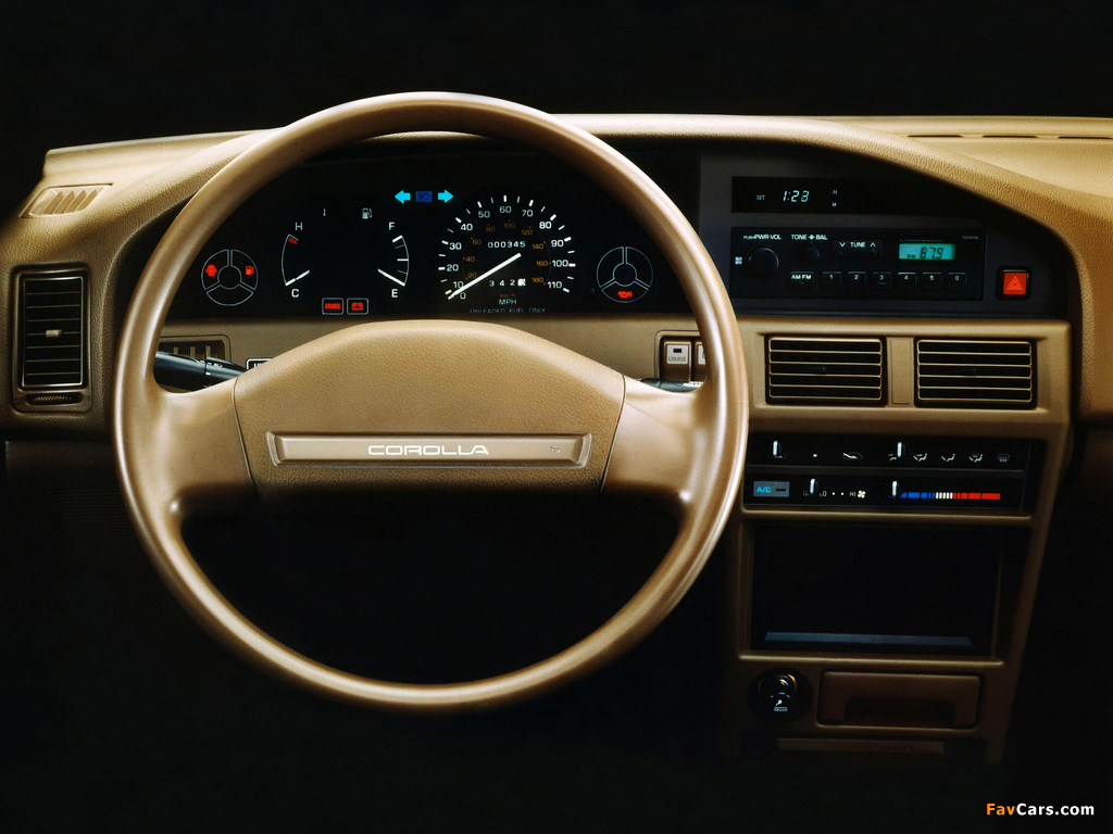 Toyota Corolla Sedan Deluxe US-spec 1987–91 photos (1024 x 768)