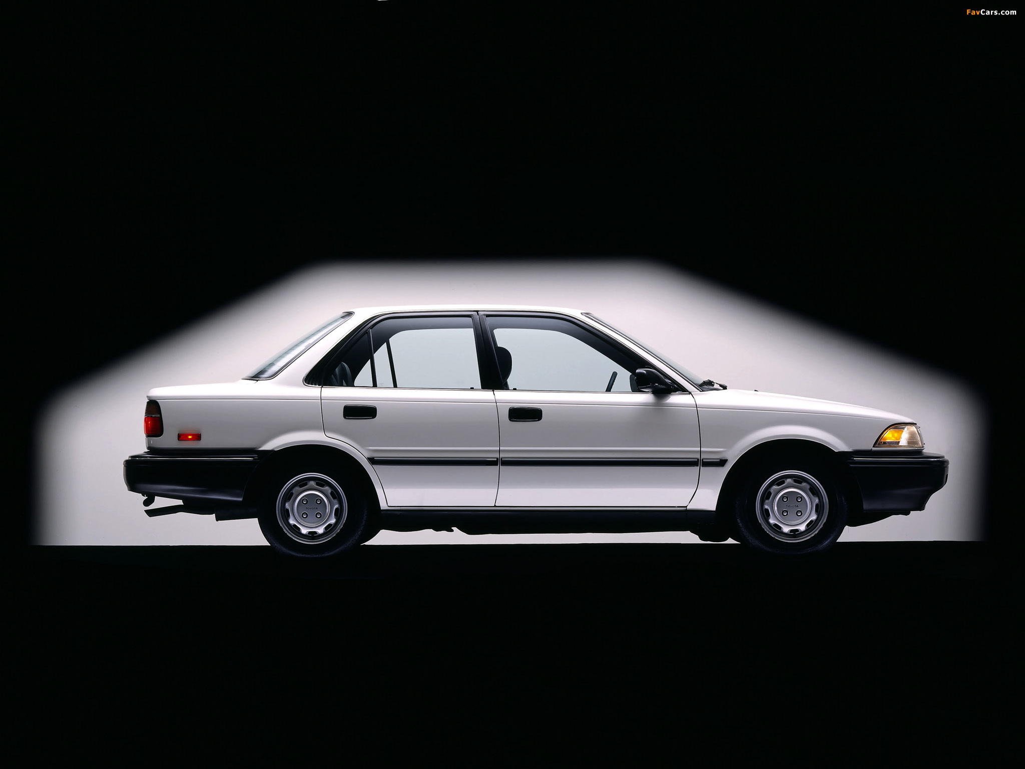 Toyota Corolla Sedan Deluxe US-spec 1987–91 pictures (2048 x 1536)