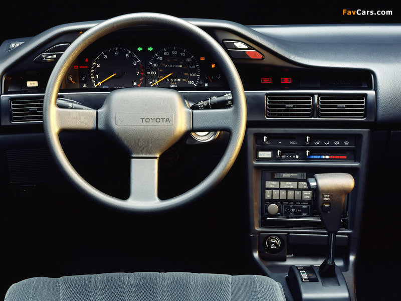 Toyota Corolla SR5 Sport Coupe (AE92) 1988–91 pictures (800 x 600)