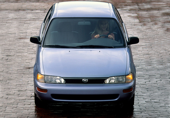 Toyota Corolla Sedan US-spec 1992–96 images
