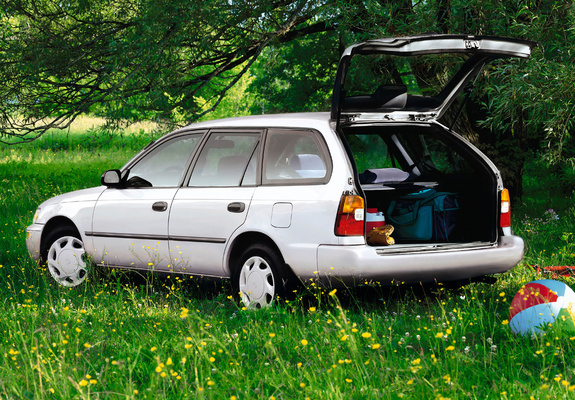 Toyota Corolla Touring Wagon 1992–97 images