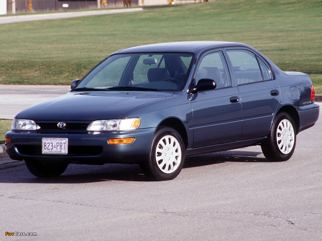 Toyota Corolla Sedan US-spec 1992–96 pictures (1024 x 768)