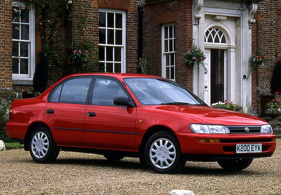 Toyota Corolla UK-spec 1992–97 pictures