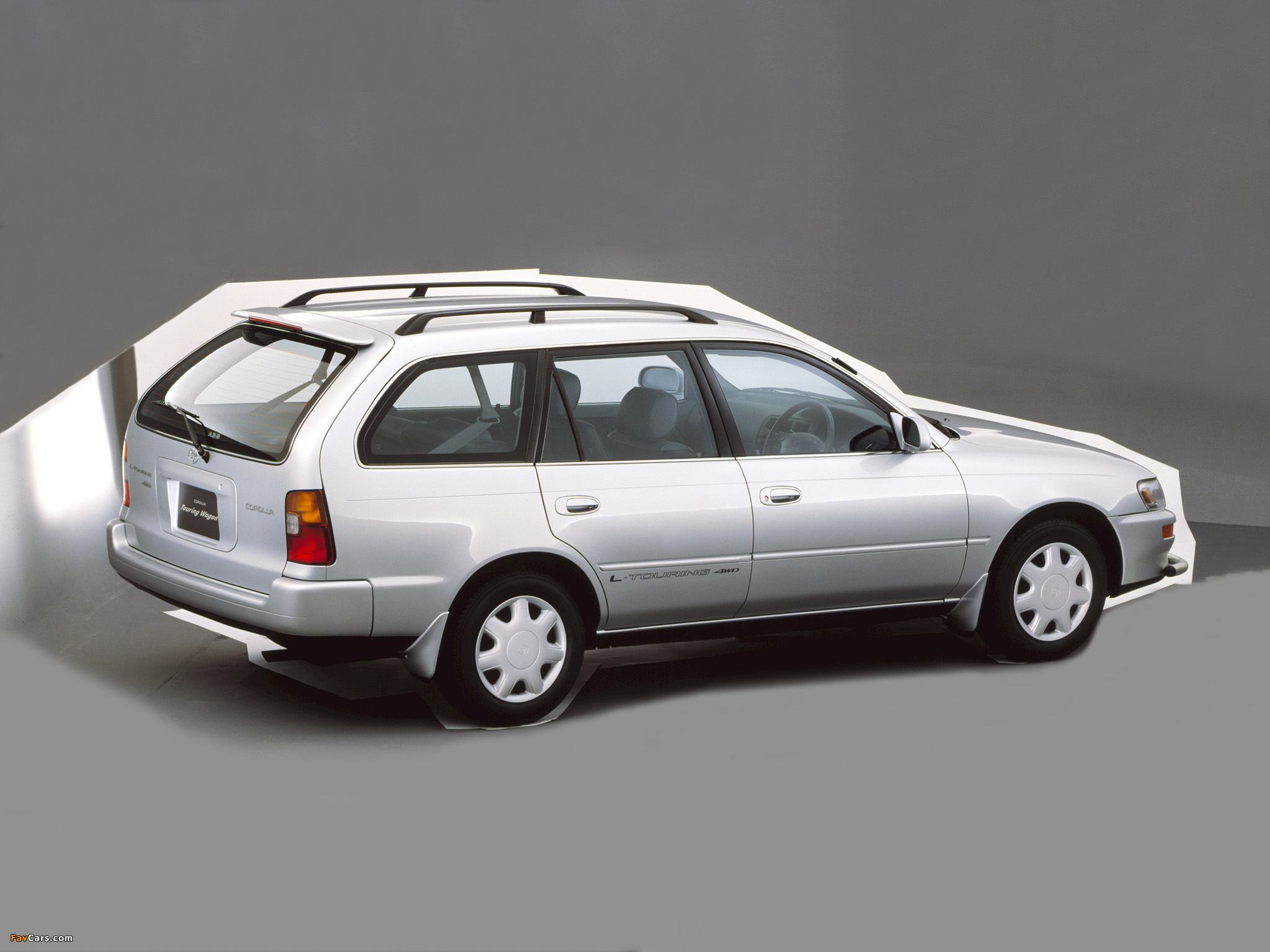 Toyota Corolla Touring Wagon JP-spec 1992–97 wallpapers (2048 x 1536)