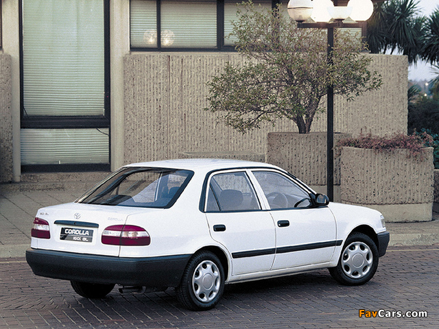 Toyota Corolla GL Sedan ZA-spec 1995–2000 wallpapers (640 x 480)