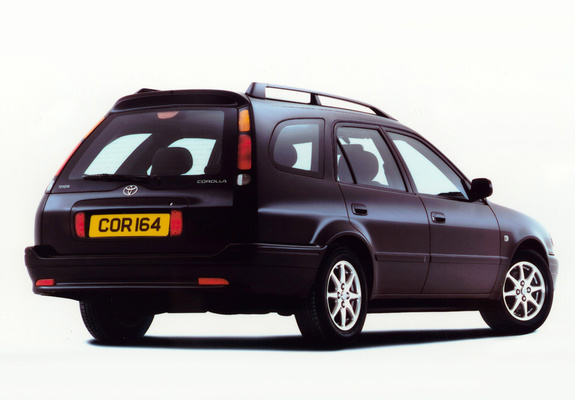 Toyota Corolla Estate 1999–2001 pictures