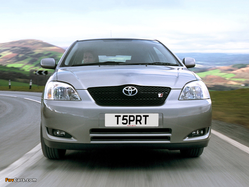 Toyota Corolla T-Sport 3-door UK-spec 2001–04 images (800 x 600)