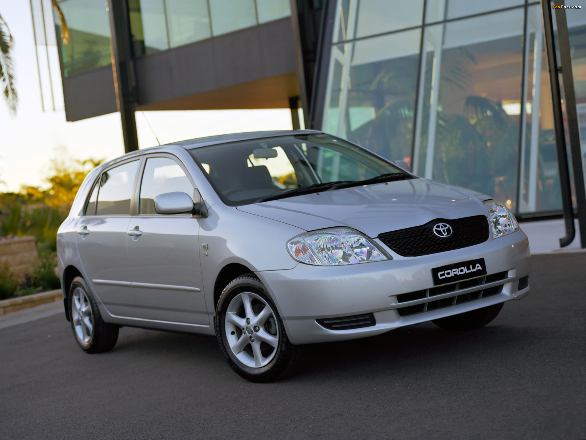 Toyota Corolla Ascent 5-door 2001–04 images (2048 x 1536)