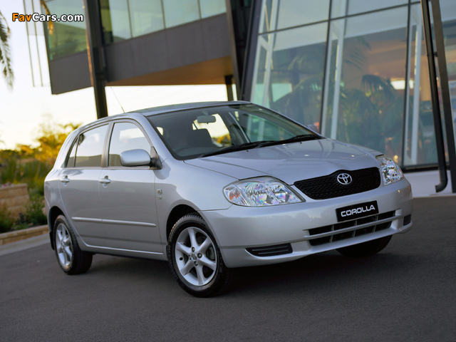 Toyota Corolla Ascent 5-door 2001–04 images (640 x 480)