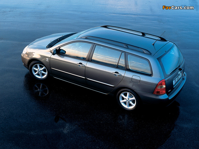 Toyota Corolla Wagon 2001–04 photos (640 x 480)