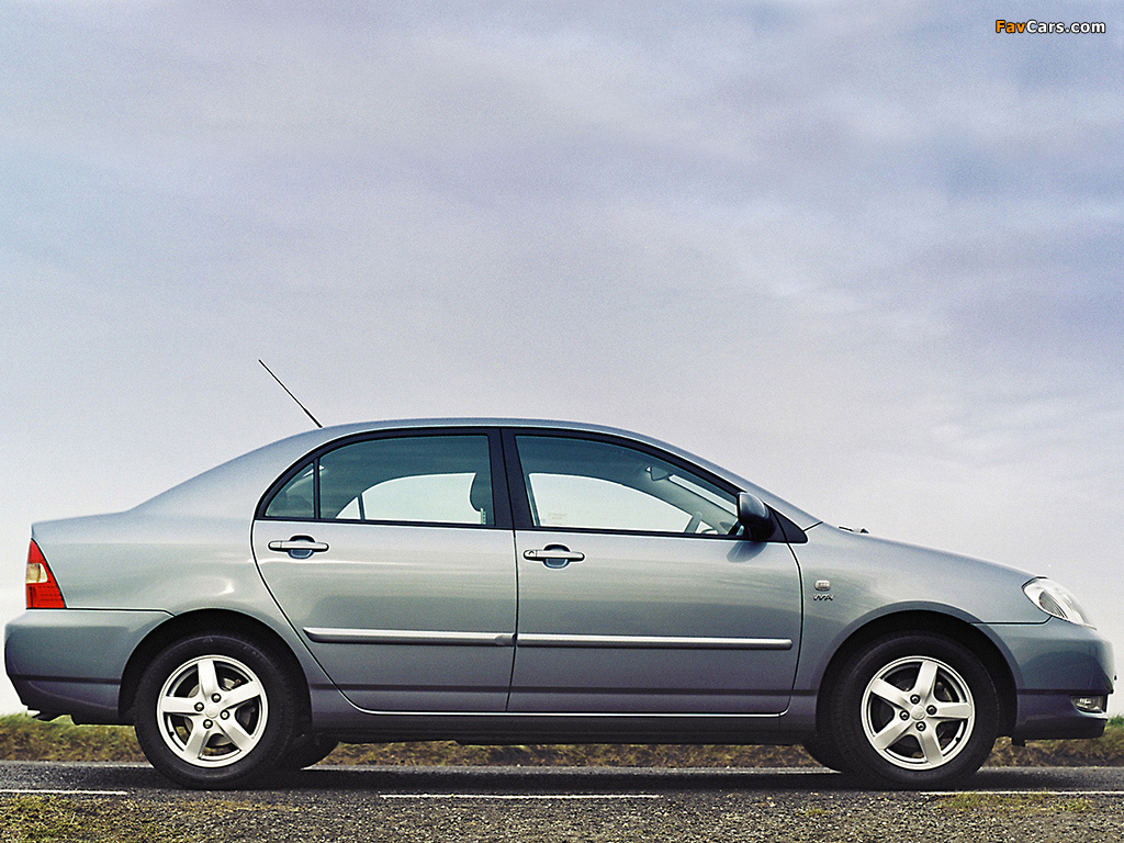 Toyota Corolla Sedan UK-spec 2001–04 pictures (1024 x 768)