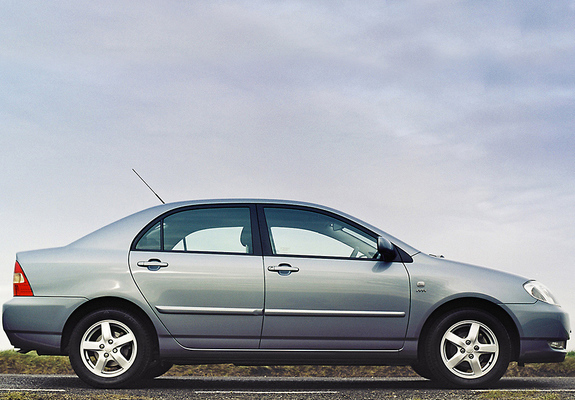 Toyota Corolla Sedan UK-spec 2001–04 pictures