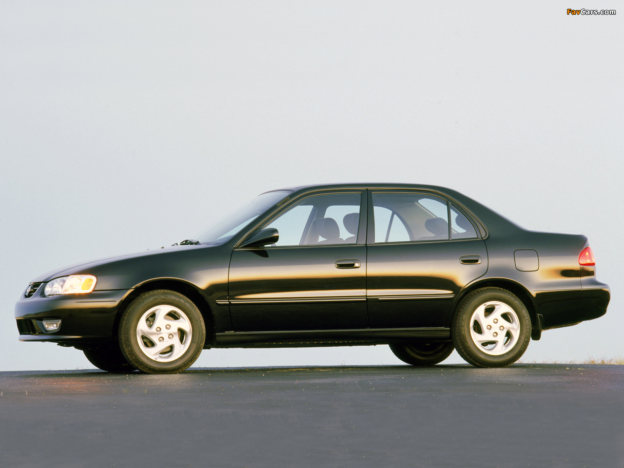 Toyota Corolla Sedan US-spec 2001–02 pictures (1280 x 960)