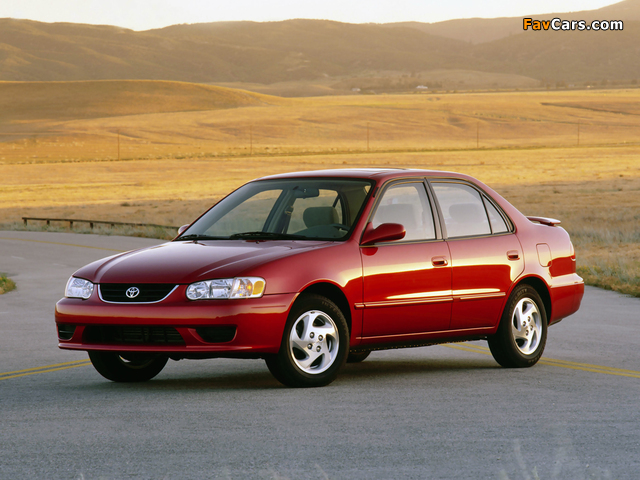 Toyota Corolla S Sedan US-spec 2001–02 wallpapers (640 x 480)