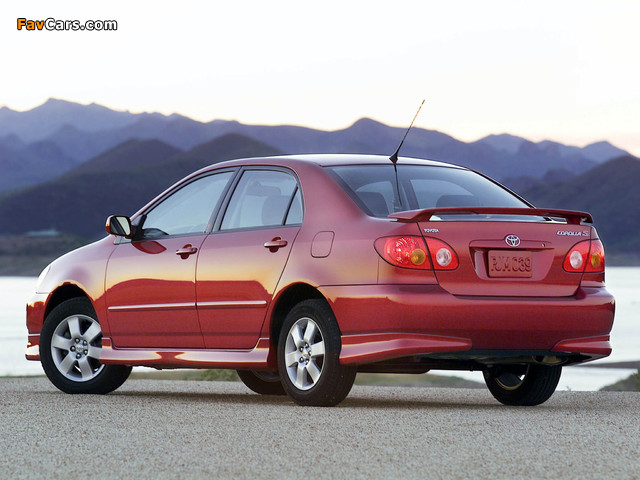 Toyota Corolla S US-spec 2002–08 images (640 x 480)