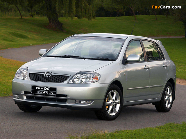 Toyota Corolla RunX ZA-spec 2002–04 photos (640 x 480)