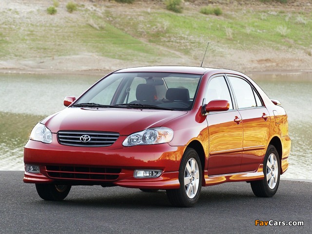Toyota Corolla S US-spec 2002–08 pictures (640 x 480)