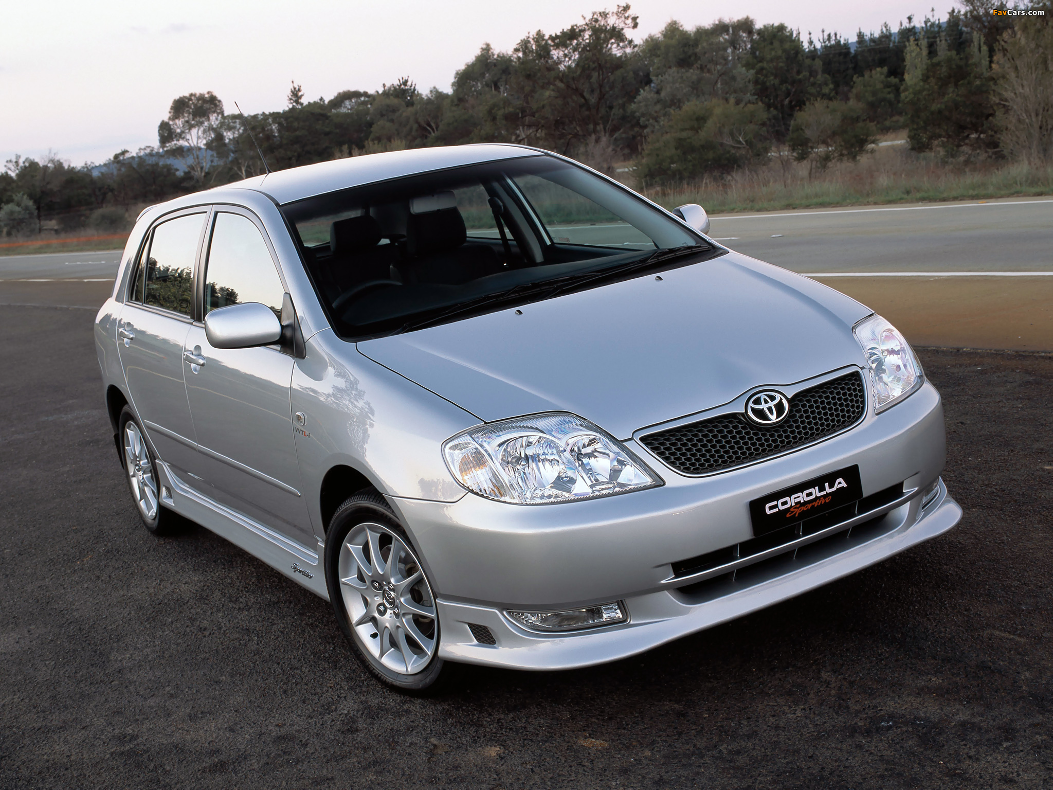 Toyota Corolla Sportivo 5-door 2003–04 photos (2048 x 1536)