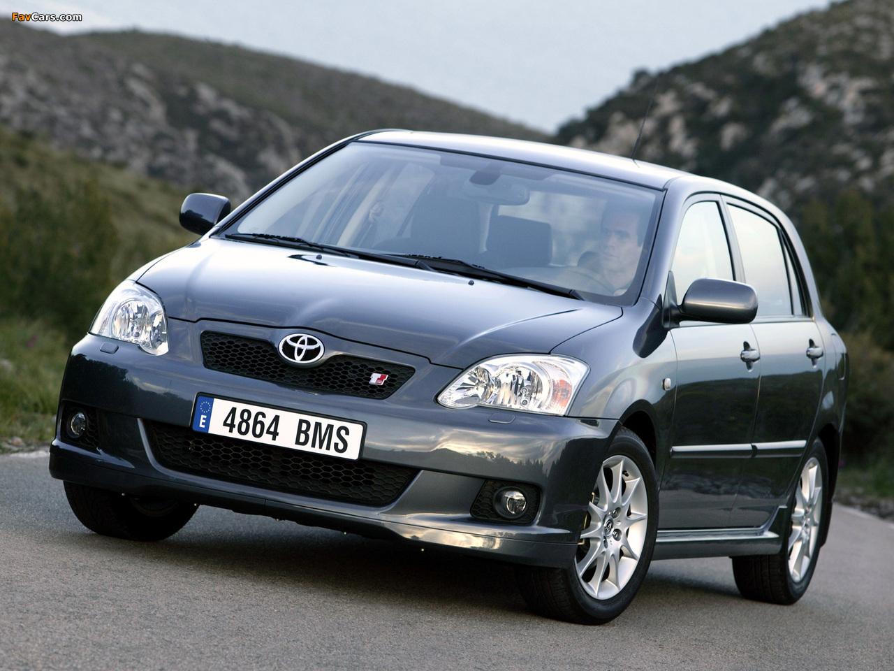 Toyota Corolla T-Sport 5-door 2004–07 images (1280 x 960)