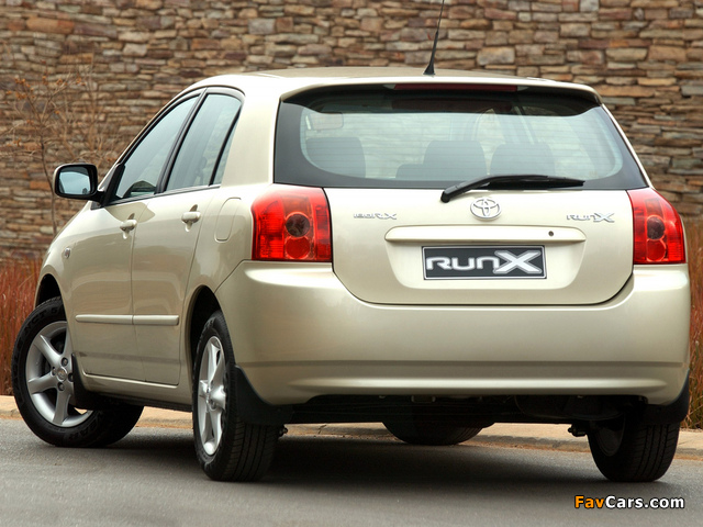 Toyota Corolla RunX ZA-spec 2004–06 pictures (640 x 480)