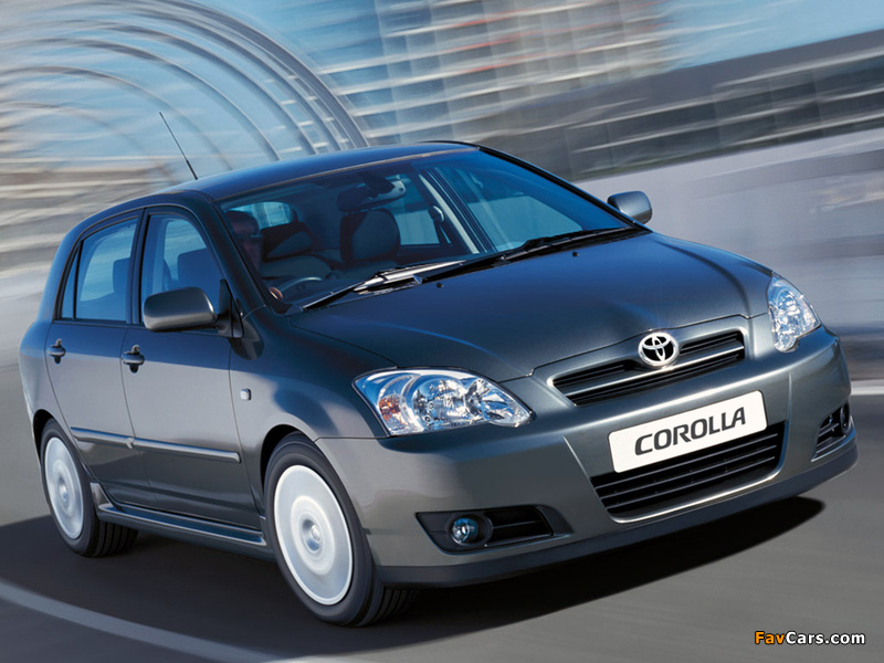 Toyota Corolla 5-door 2004–07 pictures (800 x 600)