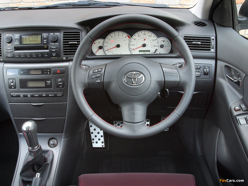 Toyota Corolla T-Sport 3-door UK-spec 2004–07 wallpapers (1024 x 768)