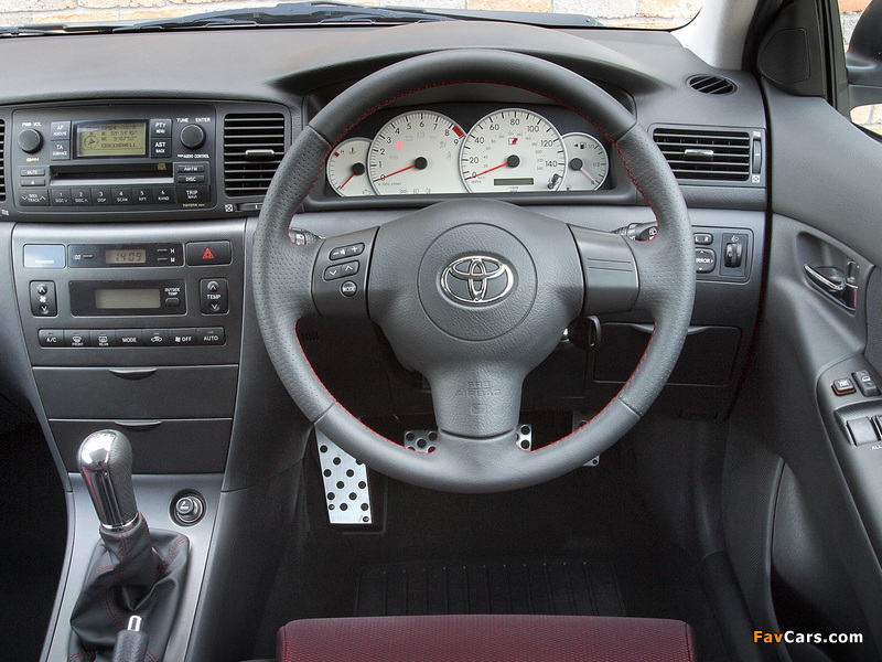Toyota Corolla T-Sport 3-door UK-spec 2004–07 wallpapers (800 x 600)