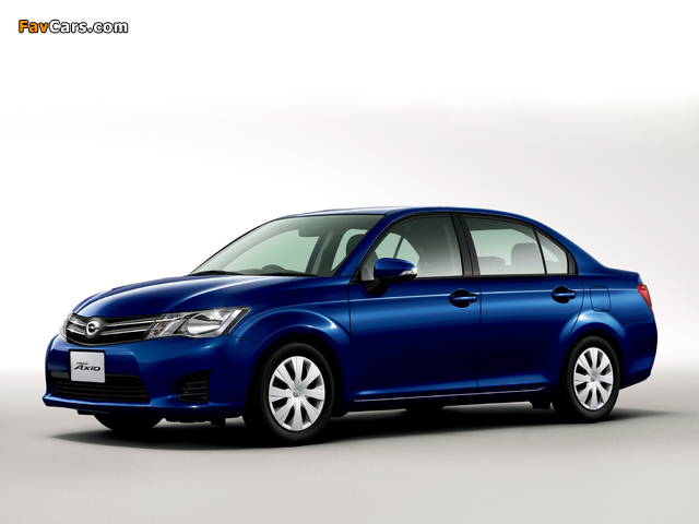 Toyota Corolla Axio 1.5 X 2012 images (640 x 480)