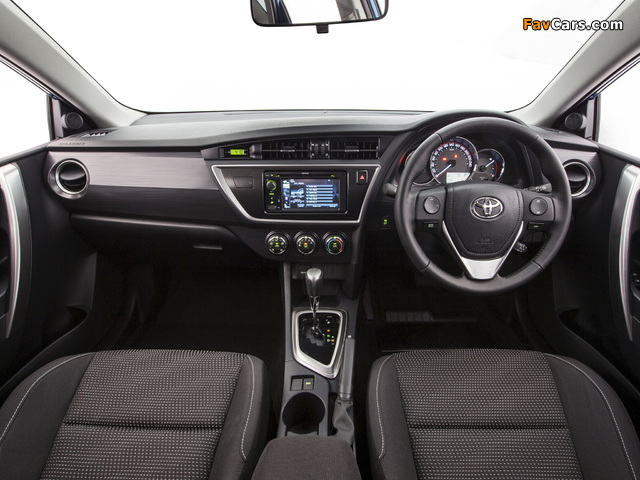 Toyota Corolla Ascent Sport 2012 images (640 x 480)