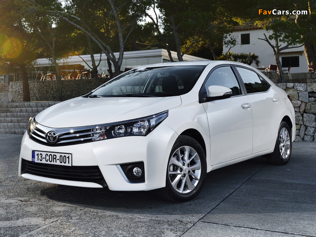 Toyota Corolla EU-spec 2013 images (640 x 480)