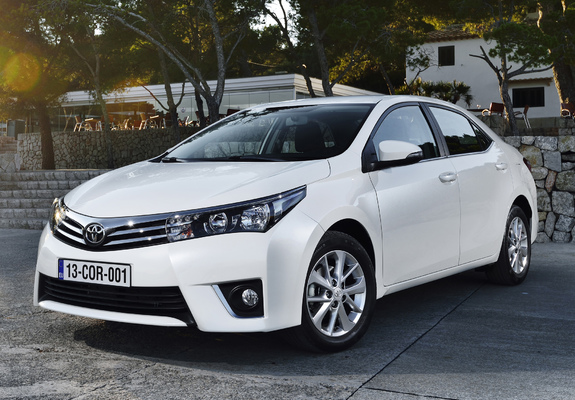 Toyota Corolla EU-spec 2013 images