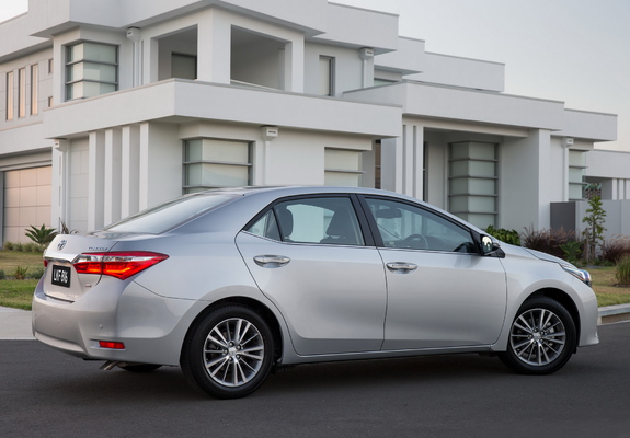 Toyota Corolla Sedan ZR 2014 photos