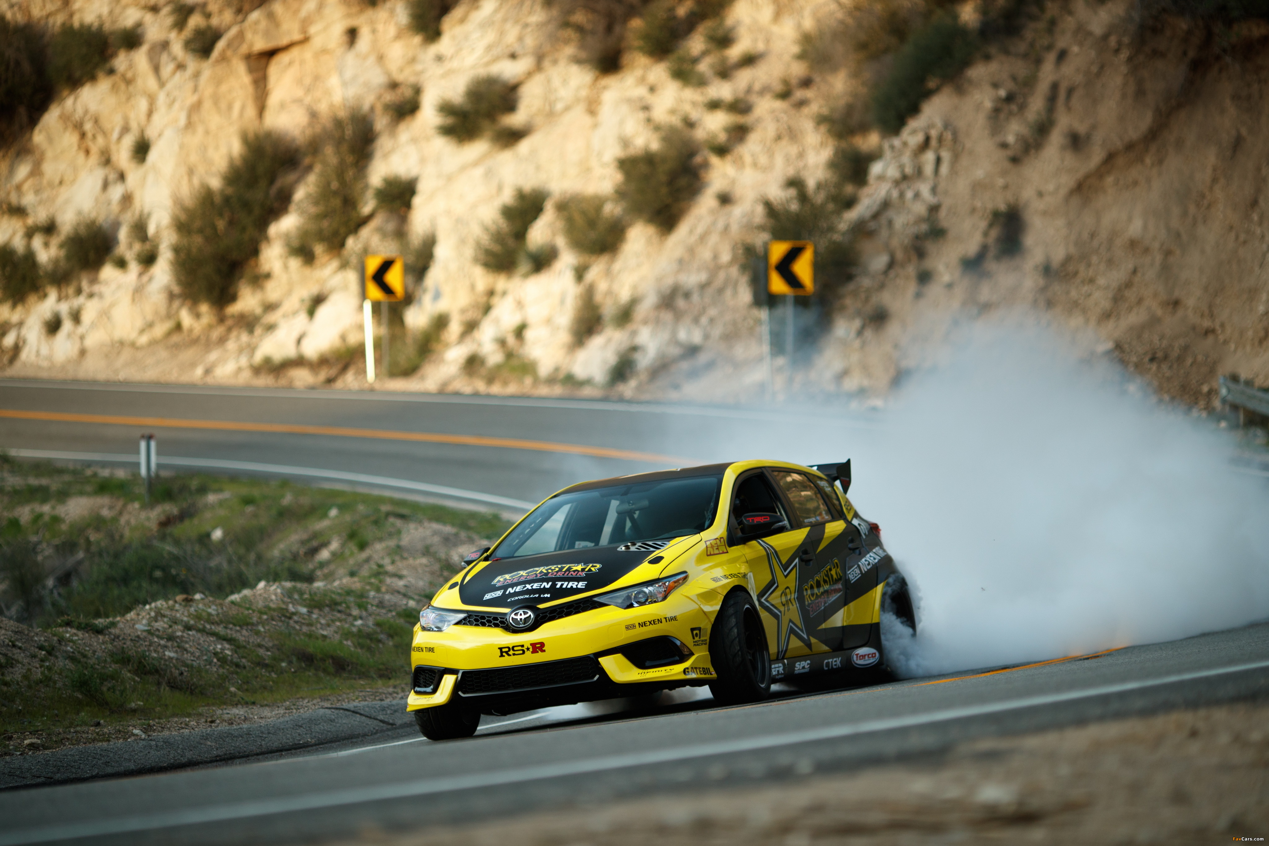 Papadakis Racing Toyota Corolla iM 2017 images (4096 x 2731)